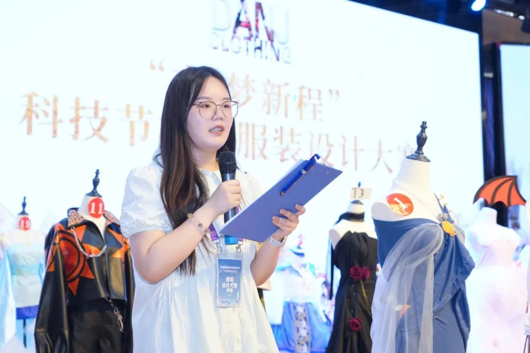 青春創(chuàng)意點亮時尚舞臺——?？谏礁咧袑W2025校園服裝設計大賽圓滿落幕-圖片6